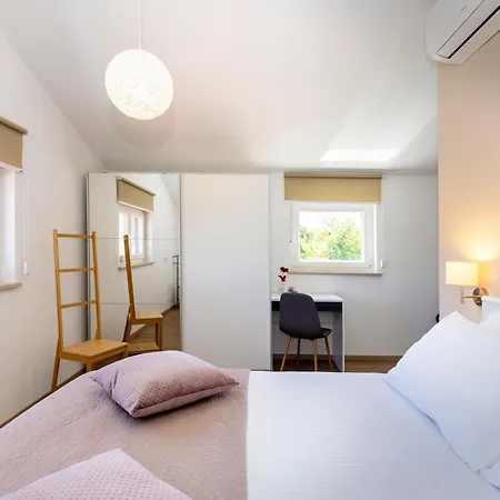 Egli S Bazenom Casa vacanze